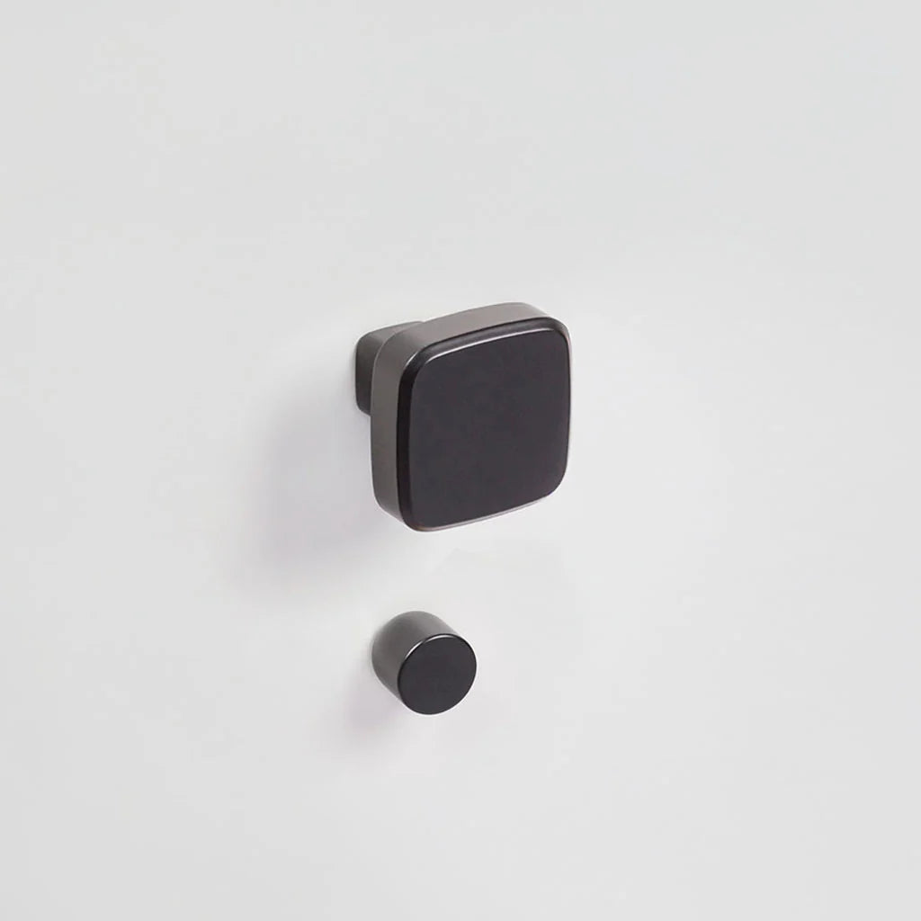 Contemporary Italian square black door knob for interior doors with privacy locking - Product name: Verum Cham Nero with Punto thumb turn. Made by VERUM ITALY.