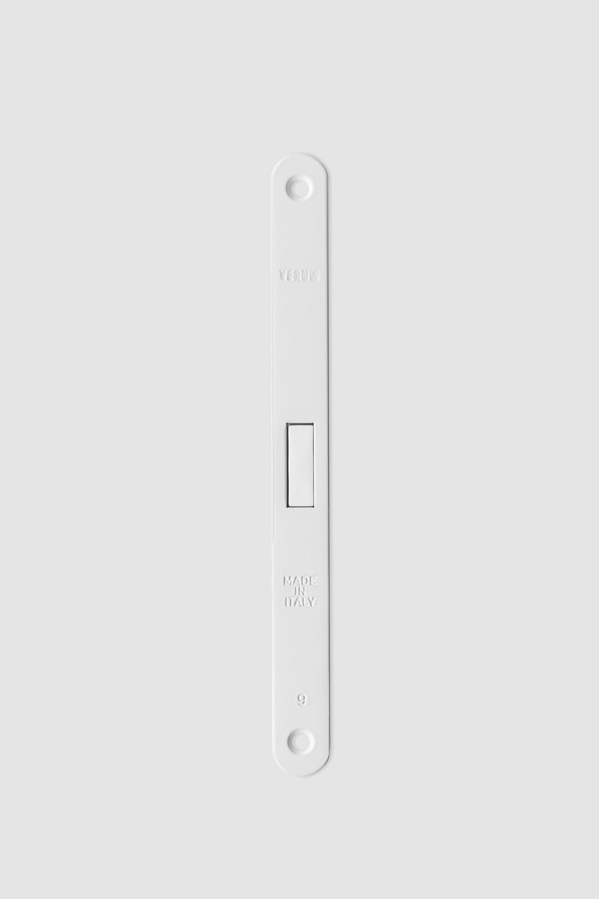 Verum Italy magnetic mortise lock (faceplate 196x18 mm, 8 mm + 6 mm spindles) in white finish.